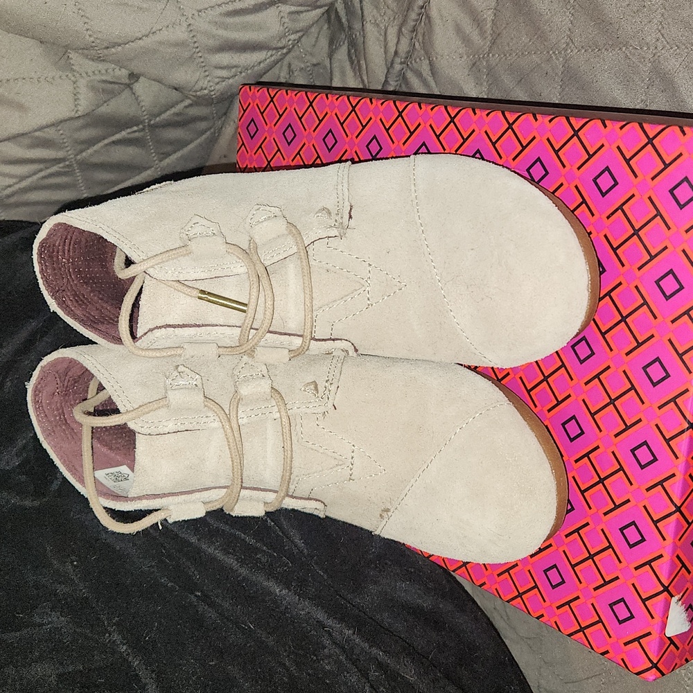 Toms booties